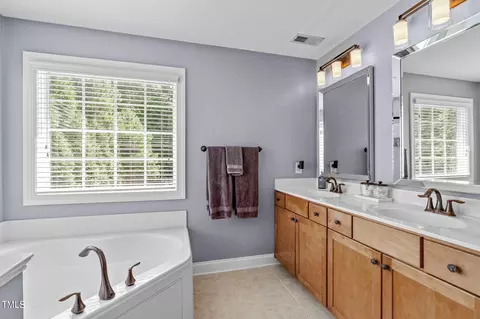 8644 Forester Ln, Apex, NC 27539 photo 35