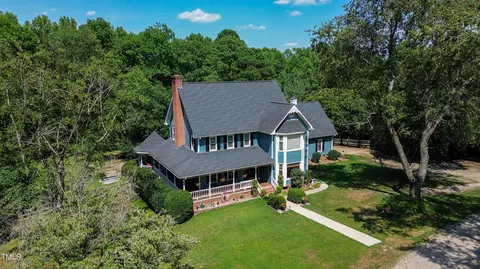 928 Windrow Ln, Raleigh, NC 27603