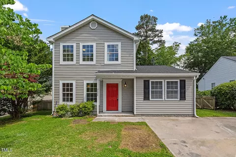 6904 Glenroy Ct, Raleigh, NC 27616