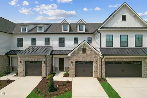 96 Periwinkle Pl #13, Clayton, NC 27527