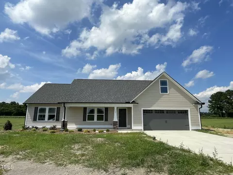 102 Grace Ridge Ct, Benson, NC 27504
