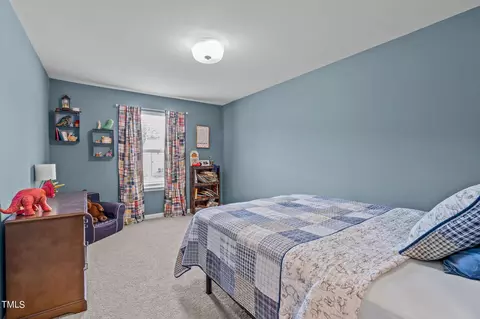 Bedroom - 1224 Huffington Oak Dr, Willow Spring, NC 27592 photo 4 of 9