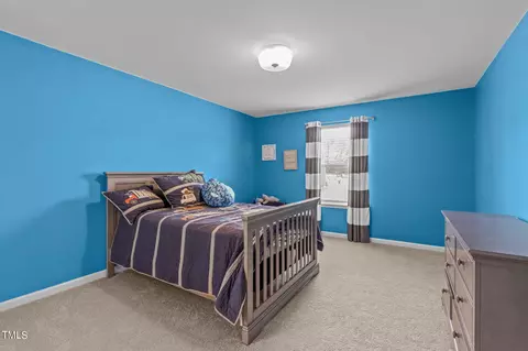 Bedroom - 1224 Huffington Oak Dr, Willow Spring, NC 27592 photo 6 of 9