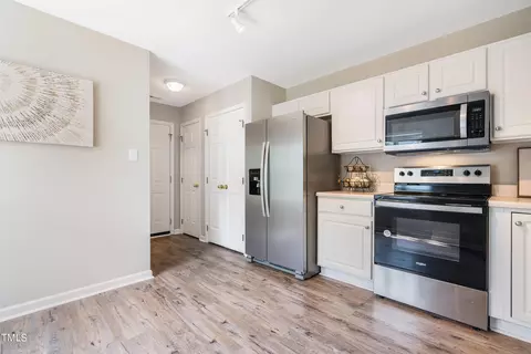 121 Student Pl, Durham, NC 27713 photo 8