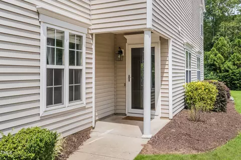 121 Student Pl, Durham, NC 27713 photo 2