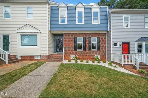 5014 Dunwoody Trl, Raleigh, NC 27606