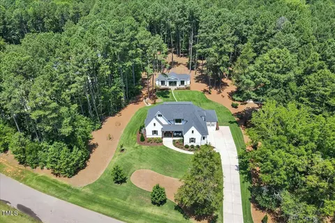 814 Ocoee Falls Dr, Chapel Hill, NC 27517