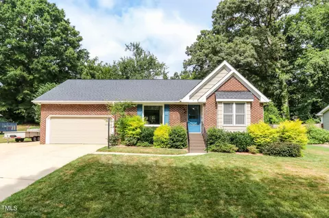5413 Knollwood Rd, Raleigh, NC 27609