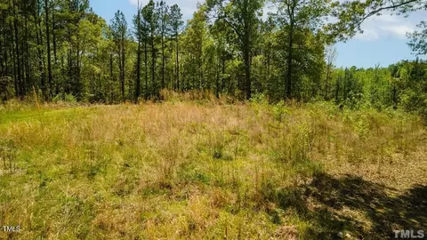 14 Farmwood Ln, Henderson, NC 27537