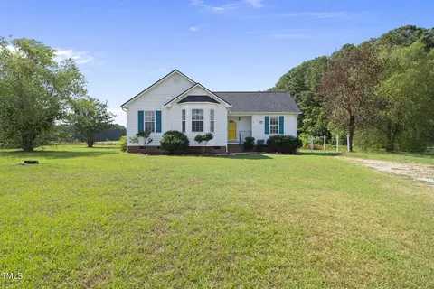 112 Grayson Pl, Clayton, NC 27520