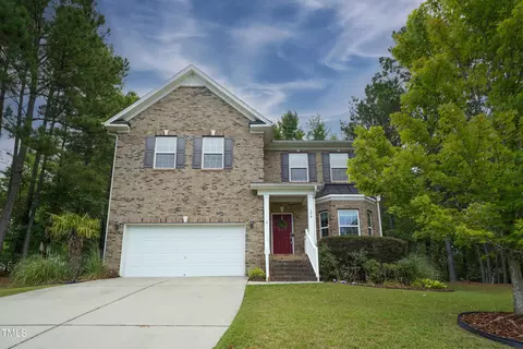 176 Bayberry Woods Dr, Garner, NC 27529