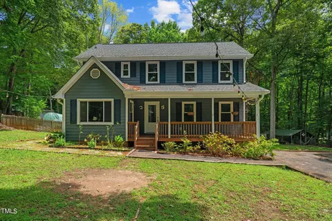 125 Oak Ridge Dr, Willow Spring, NC 27592