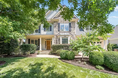 1028 Prairie Smoke St, Wake Forest, NC 27587