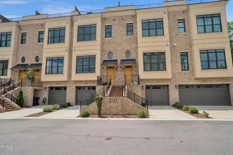 2121 Oberlin Village Dr #107, Raleigh, NC 27605