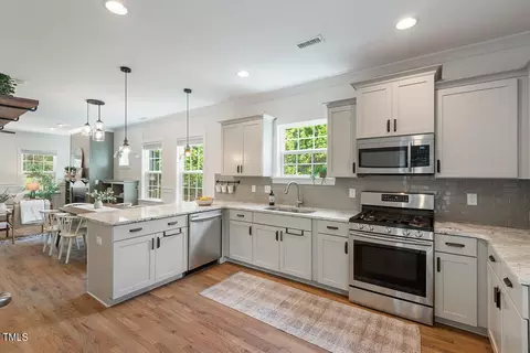 2812 W Main St, Durham, NC 27705 photo 12