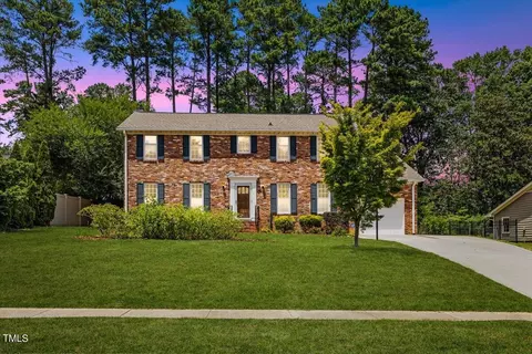 1005 Pebblebrook Dr, Raleigh, NC 27609