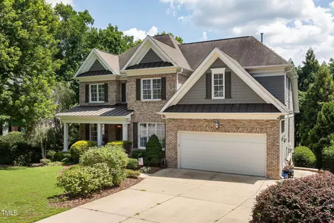 2816 Crystal Oaks Ln, Raleigh, NC 27614