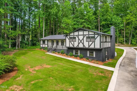 1513 N Gleneagle Dr, Garner, NC 27529