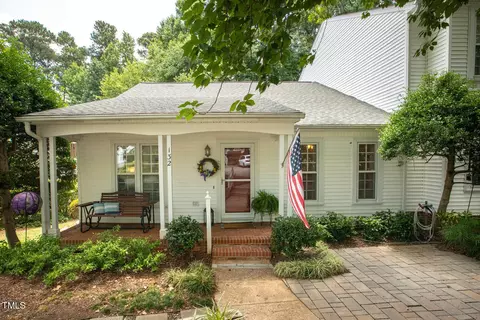 132 Greenmont Ln, Cary, NC 27511