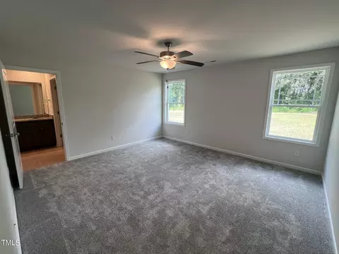 Bedroom - 184 Grace Ridge Ct, Benson, NC 27504 photo 2 of 3