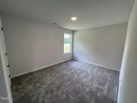 Bedroom - 184 Grace Ridge Ct, Benson, NC 27504 photo 3 of 3