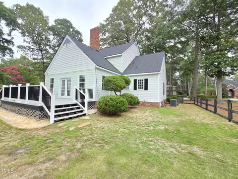 1202 Chestnut Dr, Smithfield, NC 27577 photo 13
