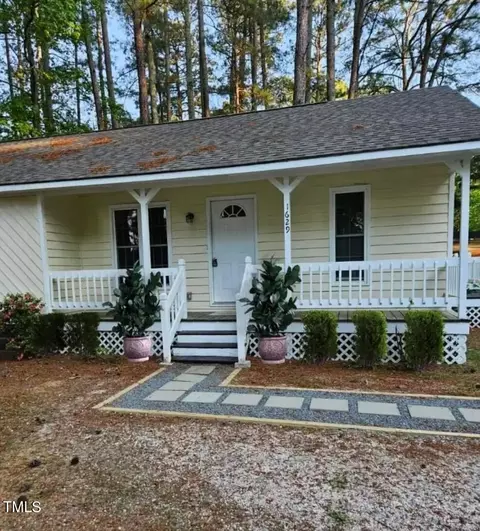 1629 Beverly Rd, Rocky Mount, NC 27801