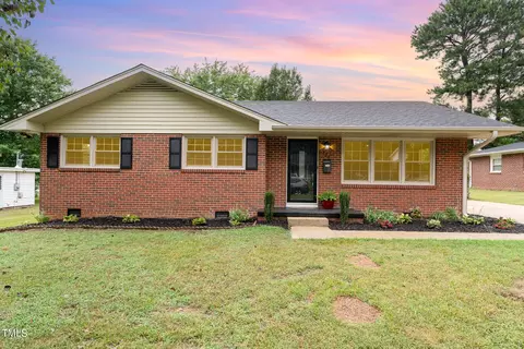 729 Oakgrove Dr, Graham, NC 27253
