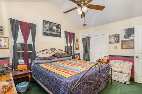 Bedroom - 1575 Honeycutt Rd, Willow Spring, NC 27592 photo 2 of 7
