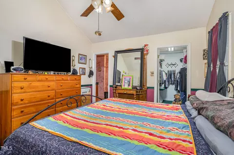 Bedroom - 1575 Honeycutt Rd, Willow Spring, NC 27592 photo 3 of 7