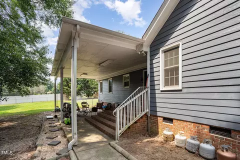 Exterior - 1575 Honeycutt Rd, Willow Spring, NC 27592 photo 4 of 5
