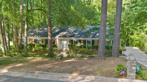 207 Tiffany Cir, Garner, NC 27529