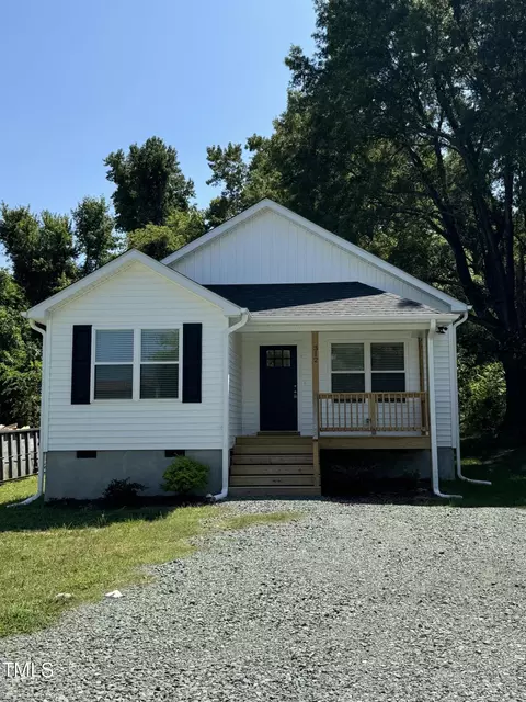 312 Hooker St, Burlington, NC 27217