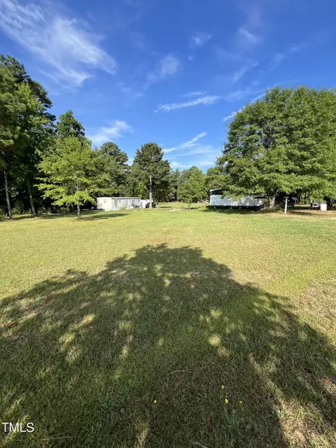 176 Collins Farm Ln, Lillington, NC 27546