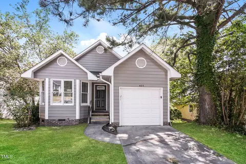 425 Dickens Dr, Raleigh, NC 27610