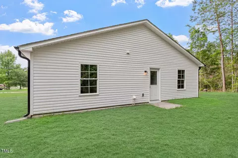 413 Ash St, Smithfield, NC 27577 photo 5