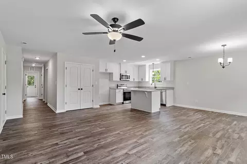 413 Ash St, Smithfield, NC 27577 photo 8