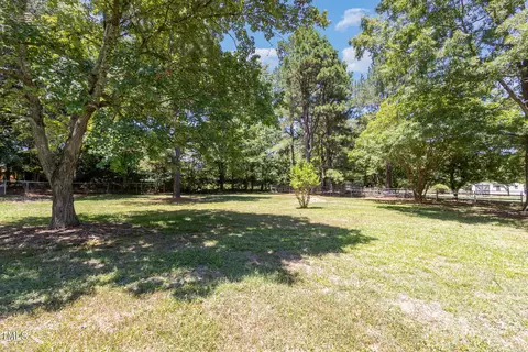 2008 Umstead Rd, Durham, NC 27712 photo 31