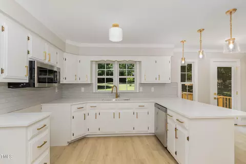 2008 Umstead Rd, Durham, NC 27712 photo 2