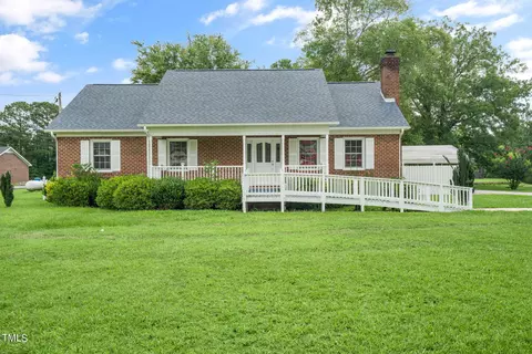 5619 Gardners School Rd, Elm City, NC 27822