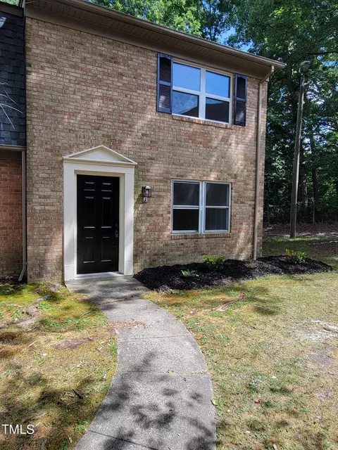3907 Pioneer Way #H, Greensboro, NC 27407
