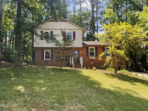 1422 Dunbar Ct, Cary, NC 27511