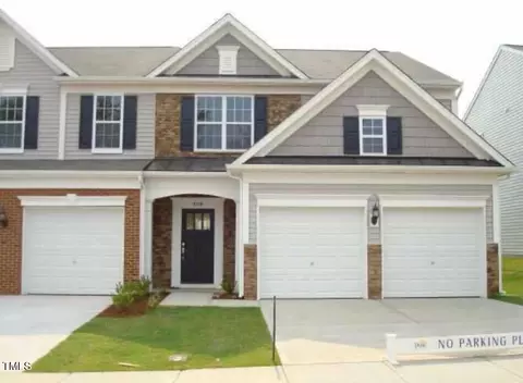 8219 Pilots View Dr, Raleigh, NC 27617