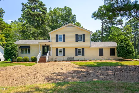 6700 Valley Dr, Raleigh, NC 27612