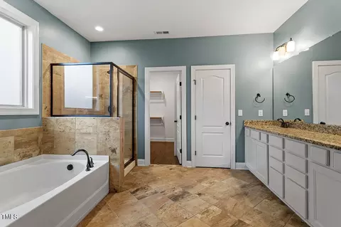 Bath - 1723 Capstone Dr, Durham, NC 27713 photo 2 of 5