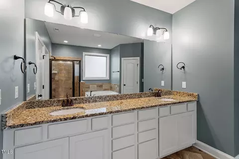Bath - 1723 Capstone Dr, Durham, NC 27713 photo 3 of 5