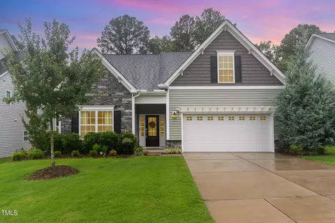 70 Bowhill Dr, Clayton, NC 27527