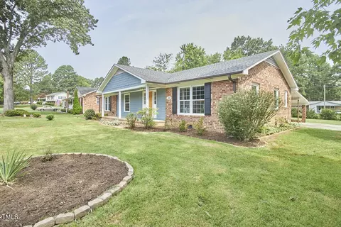 1502 Cassandra Dr, Durham, NC 27712 photo 4