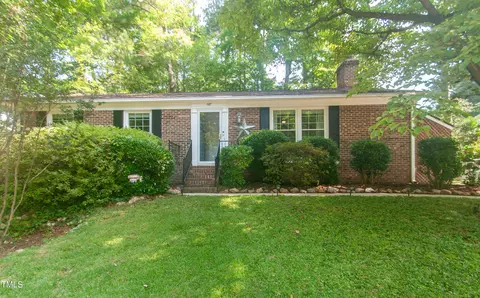 5817 Caledonia St, Raleigh, NC 27609