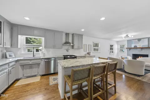 512 E Millbrook Rd, Raleigh, NC 27609 photo 4